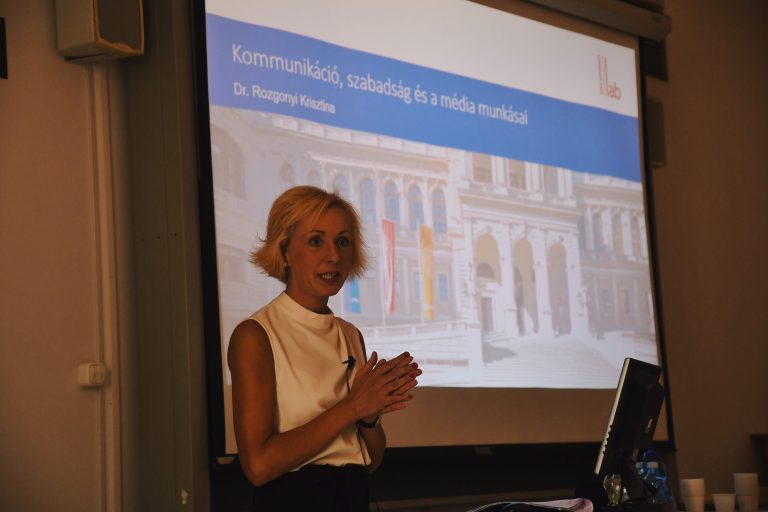 Dr. Rozgonyi Krisztina: Kommunikáció, szabadság és a média munkásai